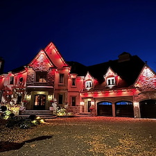 Une-Installation-blouissante-dclairage-Extrieur-Permanent-Montreal-Qc-avec-Gemstone-Lights 8